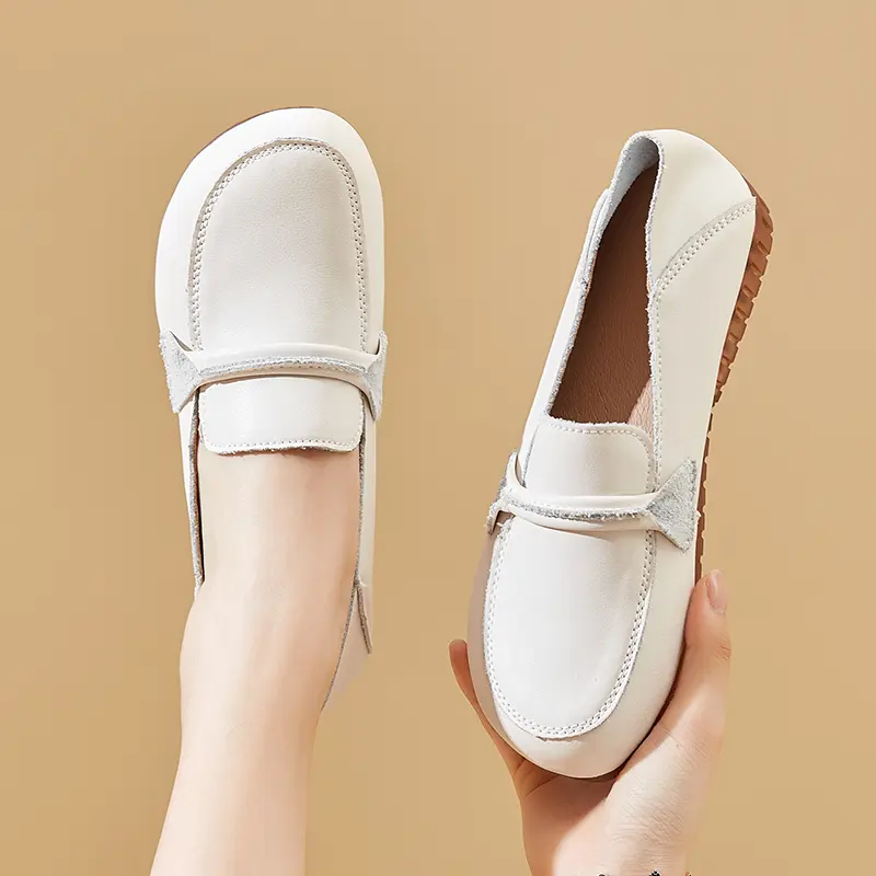 2025 New Red Ballet Flats Ladies Cow Leather Loafers Womens Moccasins Business Office Shoes Mother Travel Flats Woman