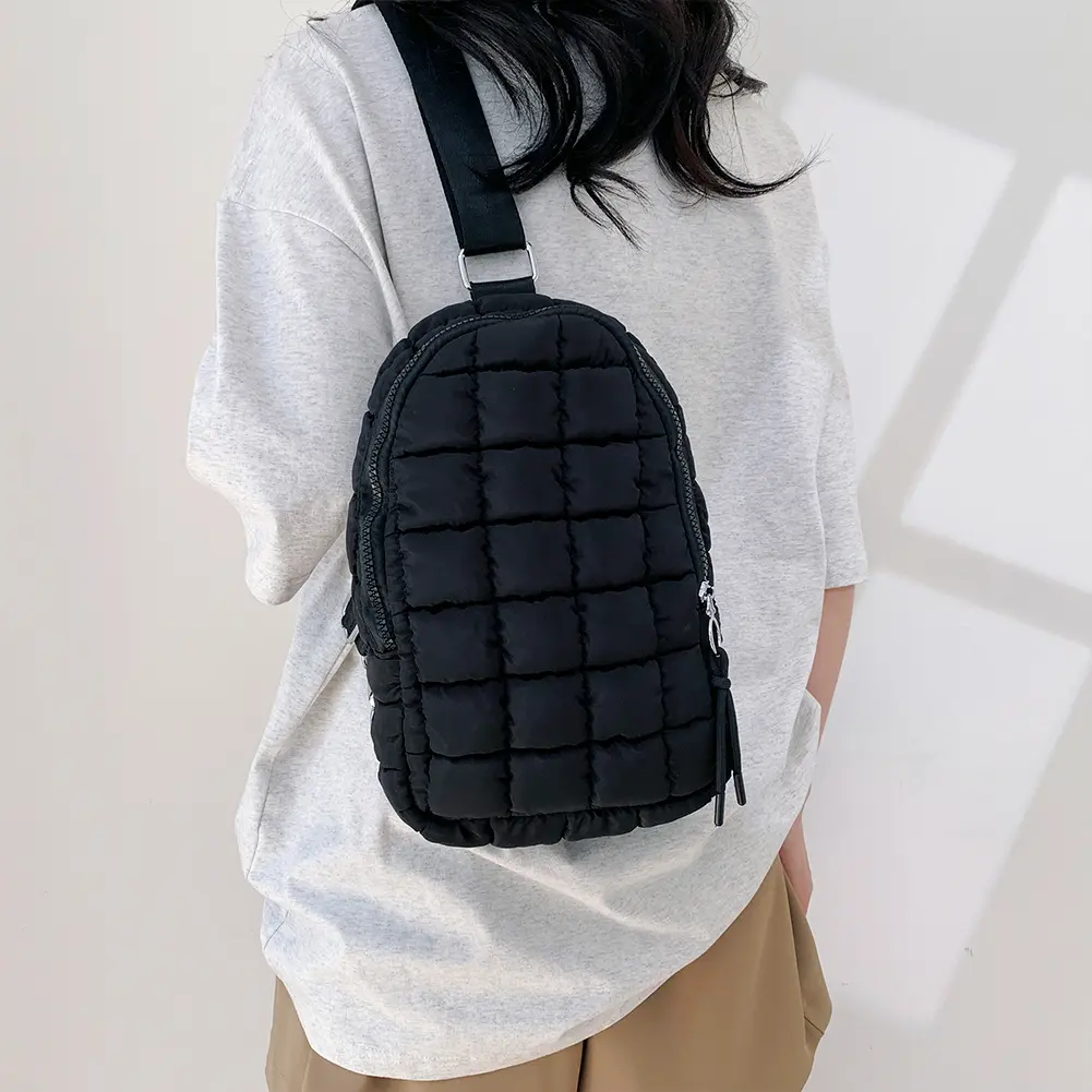 Women Travel Crossbody Bag Solid Color Fashion Waist Pack Adjustable Strap Cloud Chest Bag Puffer Satchel Bag for Outdoor Travel
