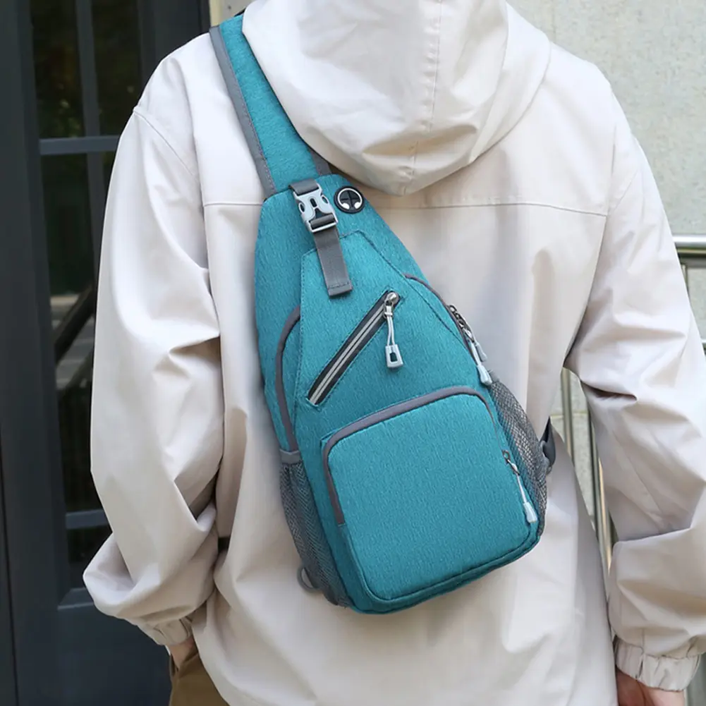 All-Match Chest Bag with Headphone Hole Nylon Crossbody Bag Reflective Strip Oxford Cloth Sling Bag Work Commute Phone Bag