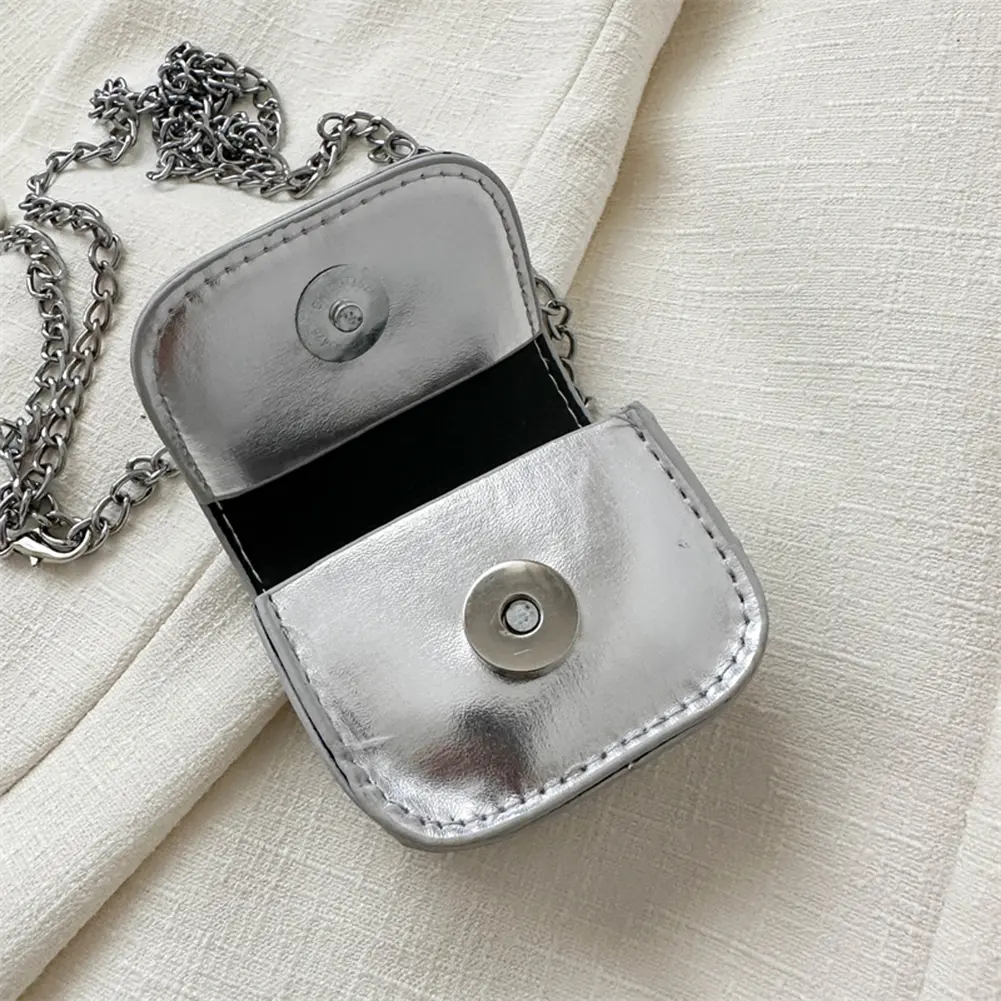 Mini Planet Print Fashion Mini Chain Bag with Adjustable Strap Portable Coin Purse PU Leather Crossbody Bag for Women and Girls