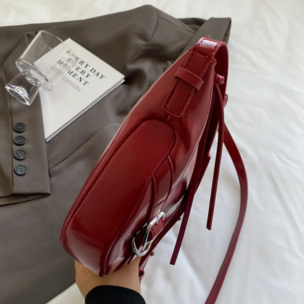 Women PU Stylish Crossbody Bag Adjustable Strap Fashion Shoulder Bag Chic Hobo Bag Zip Closure for Outdoor Travel