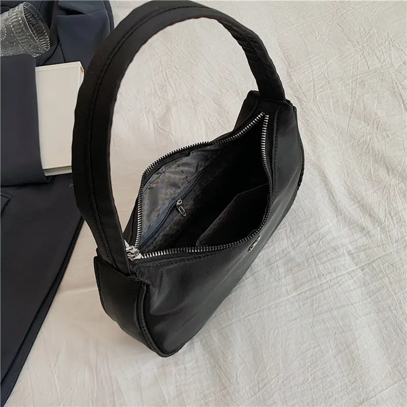 Women Stylish Armpit Bag Solid Color Simple Underarm Bag Fashion Shoulder Bag Elegant Shoulder Purse Party Vacation Bag