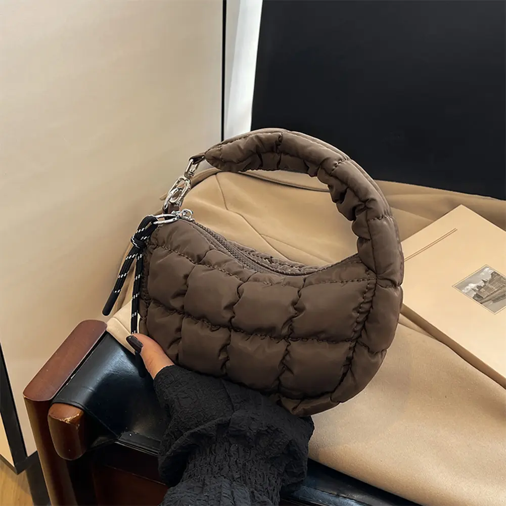 Women Cloud Padded Handbag with Pendant Pleated Quilting Handbag Solid Color Soft Pad Tote Bag Commute Bag