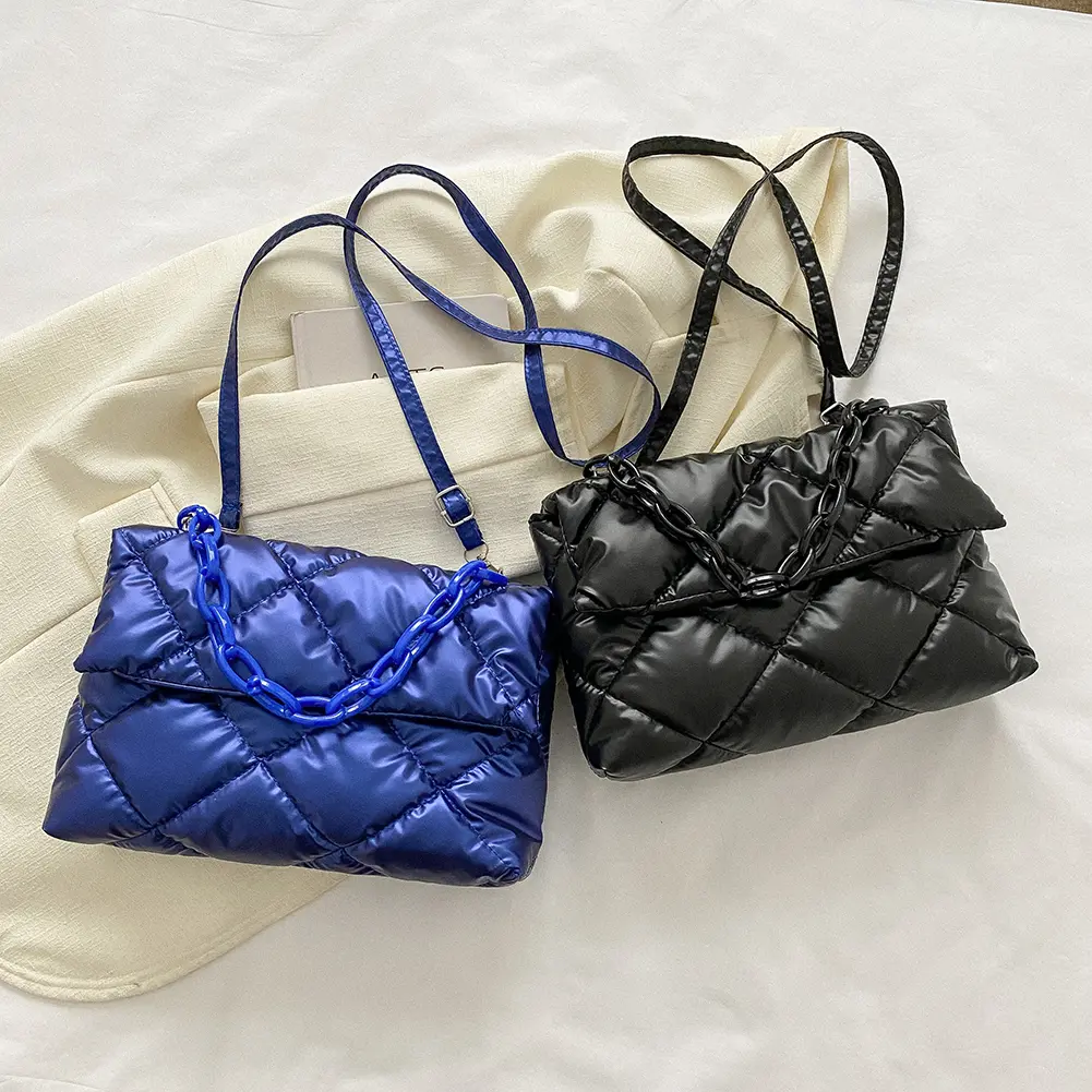 Women Shoulder Bag Luxury Designer Nylon Tote Bag Large Capacity Crossbody Bag Simple Female Commuter Handbag for Office Travel