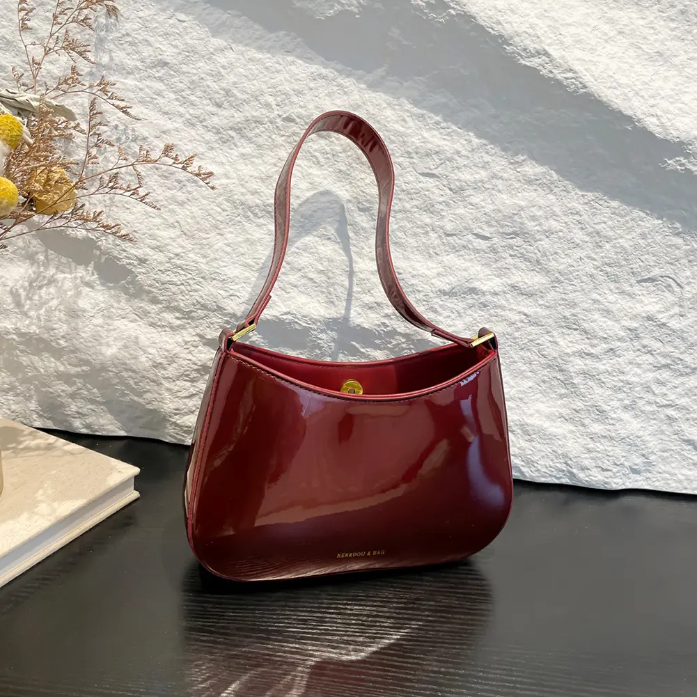 Women PU Shoulder Bag Fashion Underarm Bag Large Capacity Trendy Tote Handbag Hasp Closure Chic Hobo Bag Retro Shoulder Purse