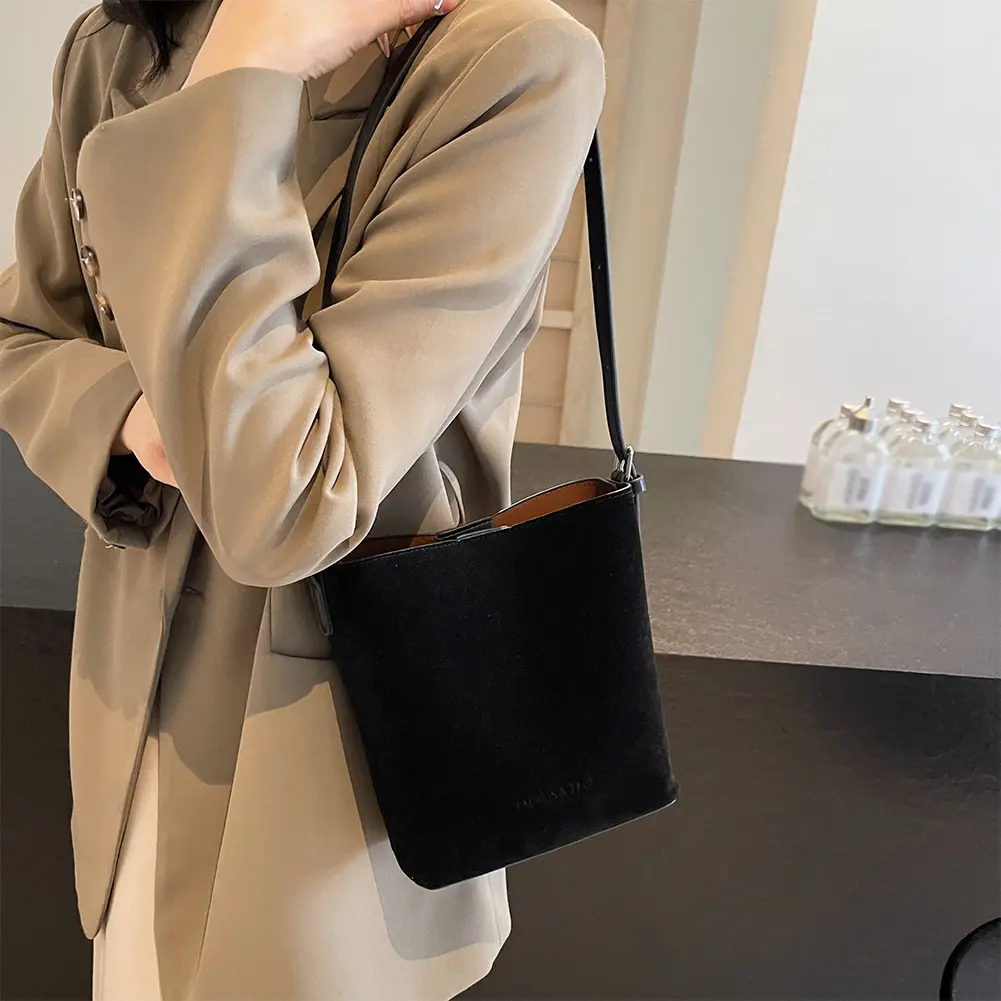 Women Suede Crossbody Bag Magnetic Closure Bucket Bag Adjustable Strap Handbag Trendy Tote Bag for Work Travel