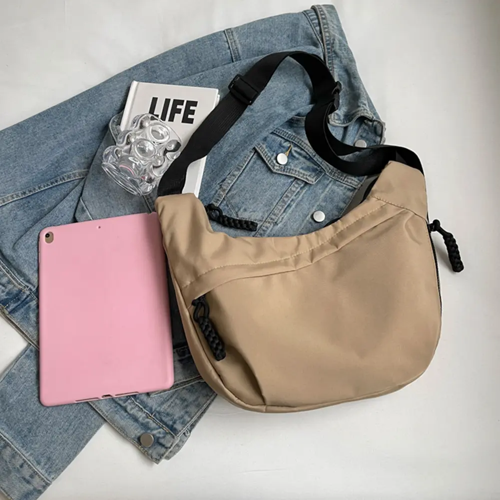 Fashion Messenger Bag Trendy Sports Bag Large Capacity Crescent Commuting Bag Solid Color Small Shoulder Purses for Women Girls