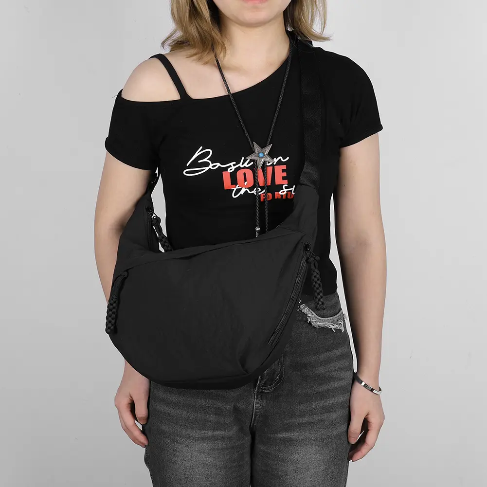Nylon Trendy Crescent Bag with Adjustable Strap Casual Sling Bag Lightweight Shoulder Purse for Women Gym Shopping Beach Travel