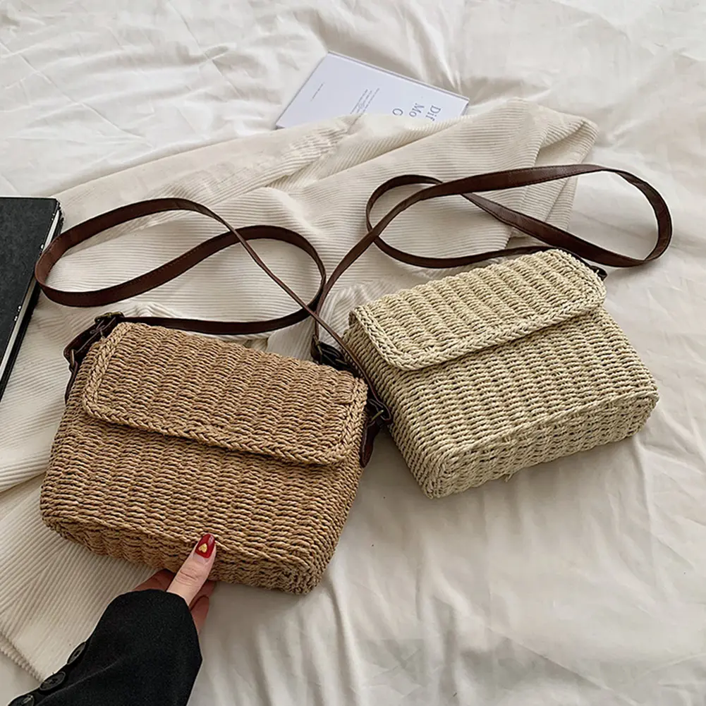 Women Weave Straw Bag Summer Straw Beach Bag Vintage Weaving Messenger Bag Adjustable Strap Handmade Travel Flap Bag