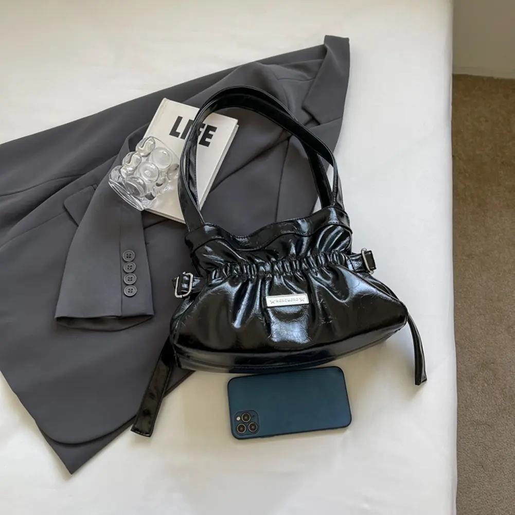 Women PU Fashion Shoulder Bag Large Capacity Pleated Underarm Bag Casual Clutch Handbag Stylish Armpit Bag for Outdoor Travel