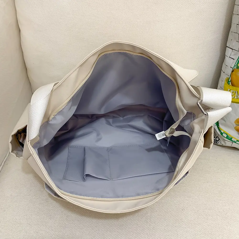 Women Casual Tote Bag with Side Pockets Y2K Star Messenger Bag Nylon Shoulder Bag Large Capacity for Outdoor Travel