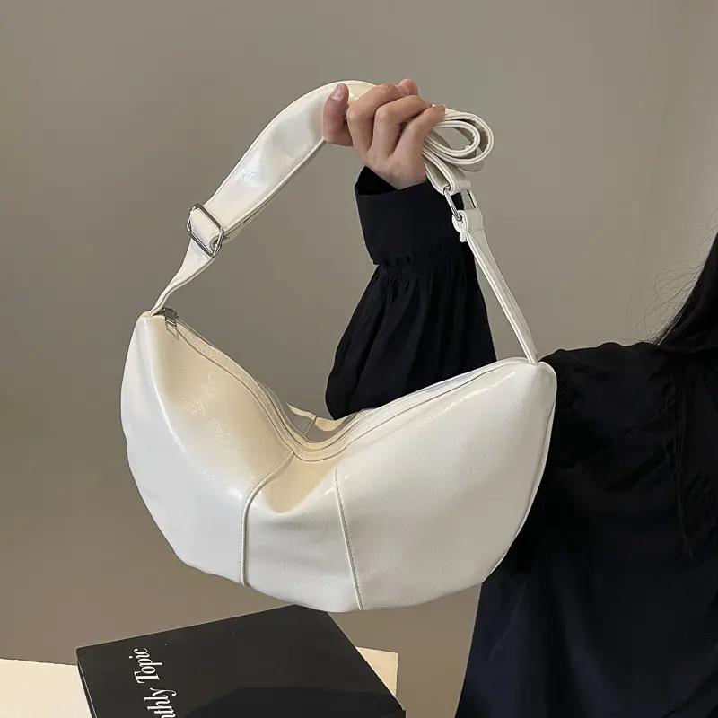 Women Dumpling Crossbody Bag PU Leather Half Moon Everyday Purse Large Capacity Vintage Sling Bag Female Commute Bag