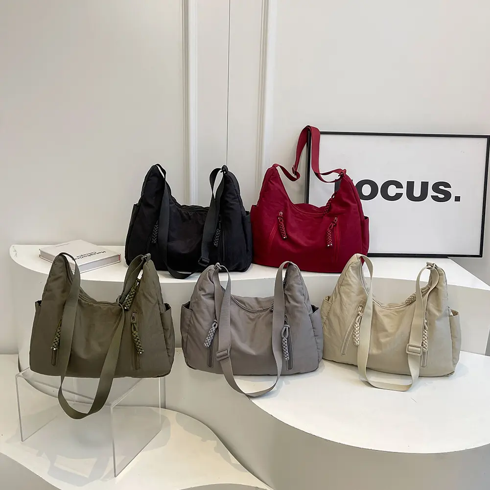Women Lightweight Shoulder Bag Multi-Pocket Half Moon Sling Bag Large Capacity Travel Tote Handbag Outdoor Daily Bag