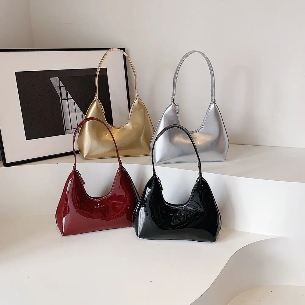 Women PU Shoulder Bag Stylish Armpit Bag Large Capacity Trendy Tote Handbag Zipper Closure Chic Hobo Bag Simple Shoulder Purse