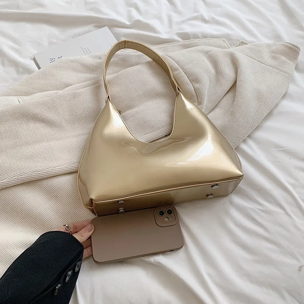 Women PU Shoulder Bag Stylish Armpit Bag Large Capacity Trendy Tote Handbag Zipper Closure Chic Hobo Bag Simple Shoulder Purse