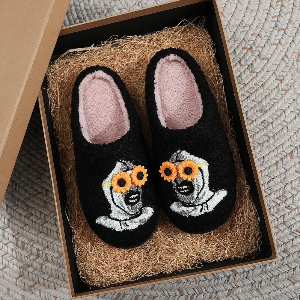 Halloween Plush Slippers Flat Thermal Slippers Anti Slip Furry Clown Slippers Sunflower Glass Clown Slides for Indoor Bedroom