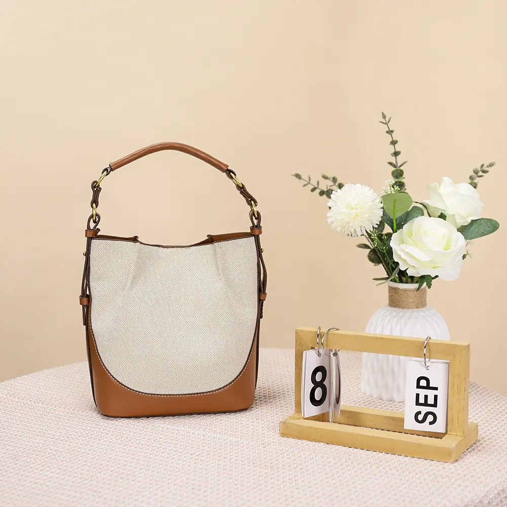 Women PU Bucket Bag Single Shoulder Bag Large Capacity Chic Hobo Bag Adjustable Strap Elegant Handbag for Outdoor Travel