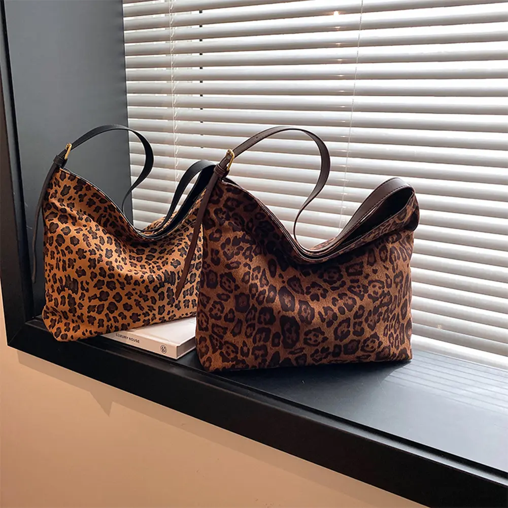 Women Retro Leopard Print Shoulder Bag Large Capacity Faux Suede Large Shoulder Bag Zipper Satchel Bag for Women Travel Shopping