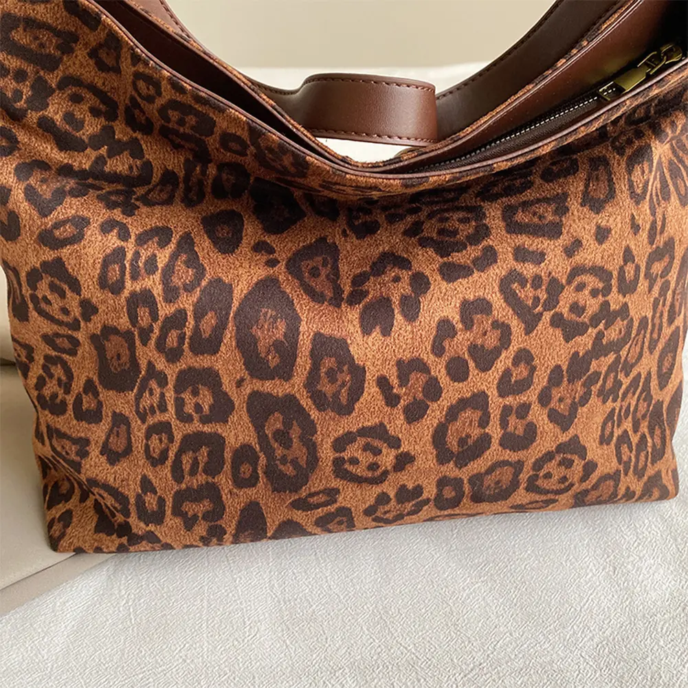 Women Retro Leopard Print Shoulder Bag Large Capacity Faux Suede Large Shoulder Bag Zipper Satchel Bag for Women Travel Shopping
