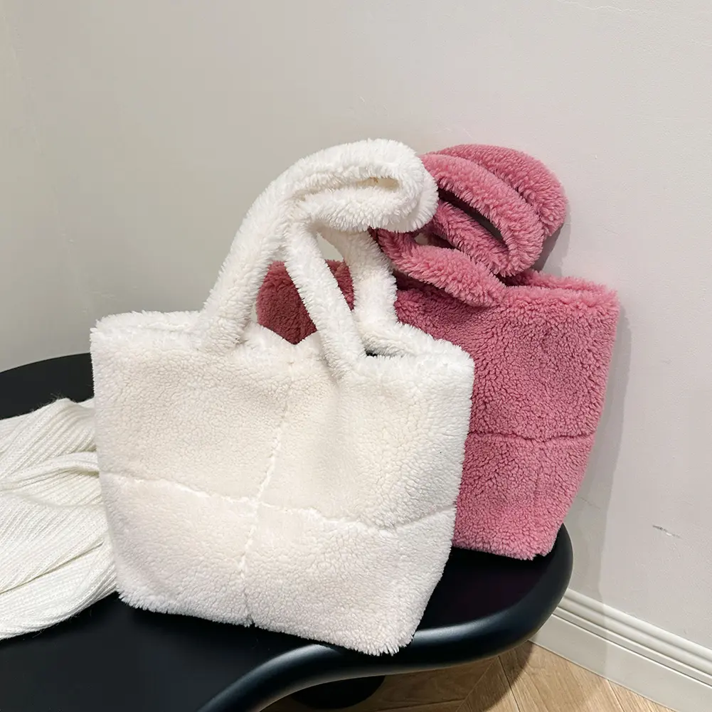 Faux Fur Handbag Women Casual Lambswool Tote Bag Lightweight Plush Tote Handbag Fuzzy Shoulder Bag Winter Shopping Bag