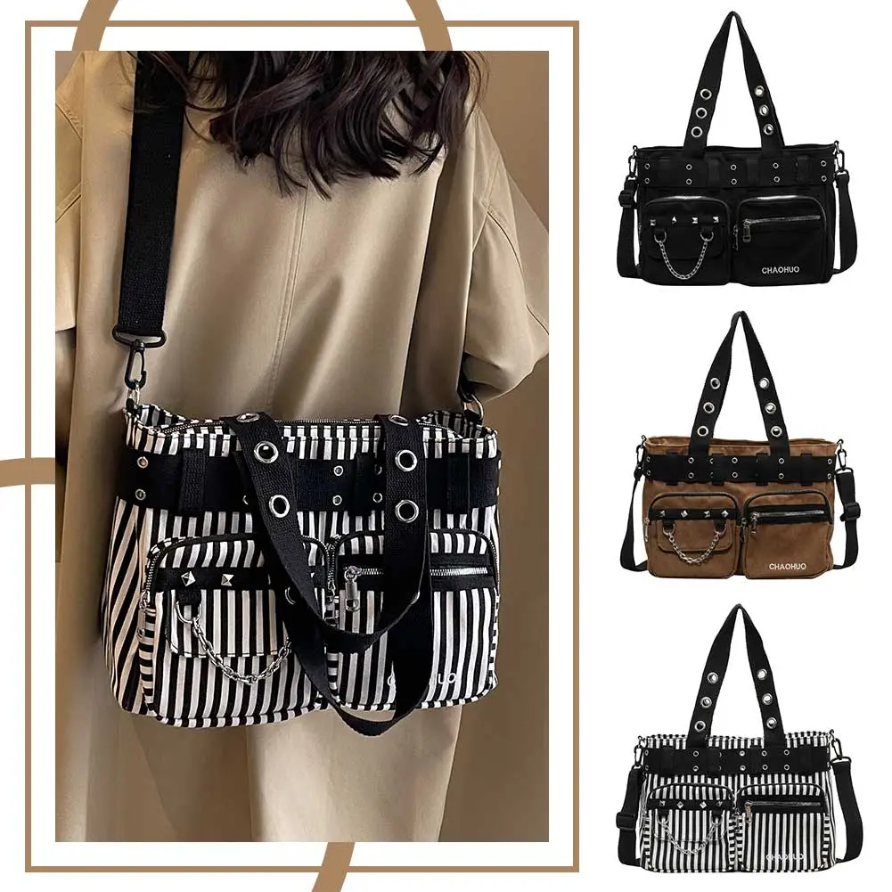 Women Rockabilly Shoulder Bag with Chain Canvas Punk Rock Handbag Zipper Closure Rivet Tote Handbag Rock Girls Daily Bag