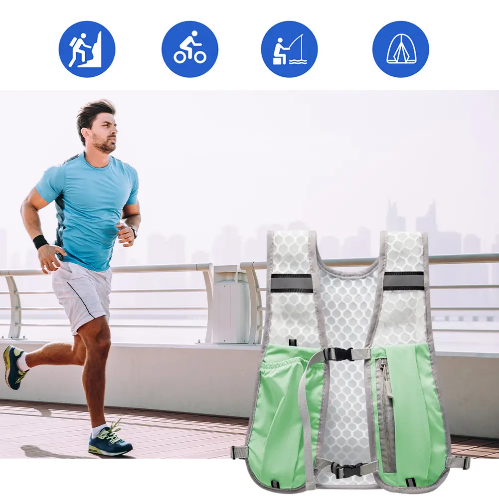 Outdoor Lightweight Hydration Vest Large Capacity Insulated Water Backpack Water Bottle Storage Backpack Mountaineering Backpack
