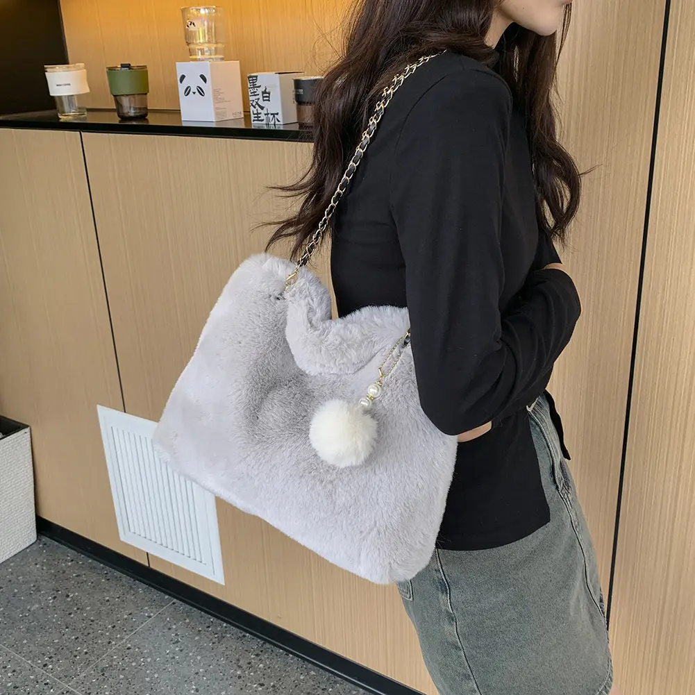 Women Fluffy Crosssbody Bag Soft Plush Satchel Bag Faux Fur with Pendant Large Capacity Female Fashion Travel Bag