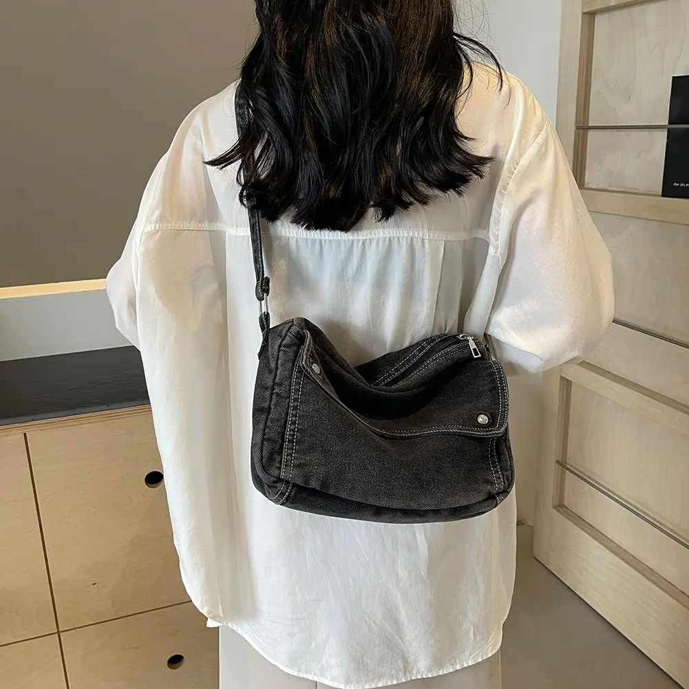 Denim Aesthetic Crossbody Bag Handbag Casual Retro Women Hobo Bag Lightweight Jean Purses with Adjustable Strap Travel Shopper