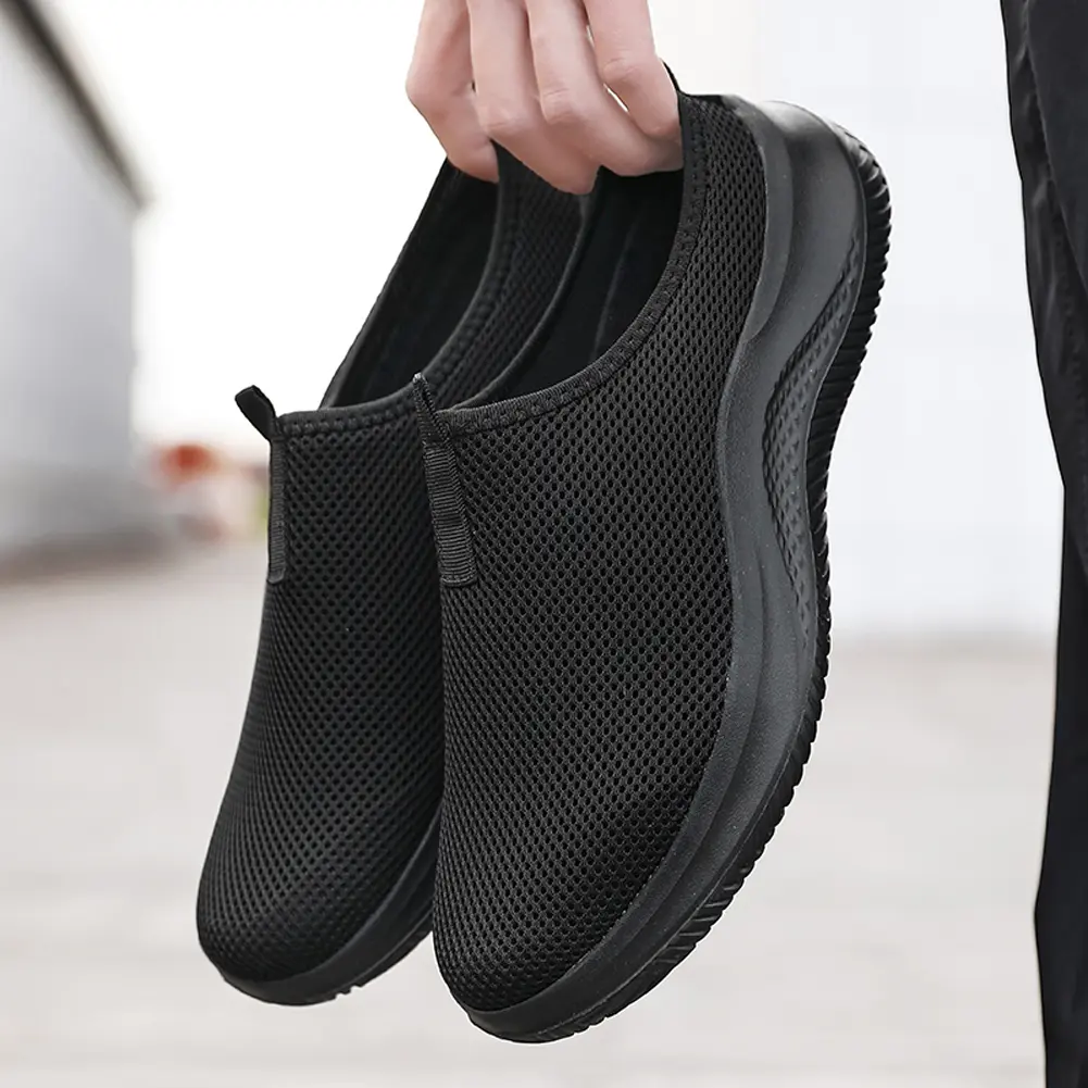 Men Large Size Running Sneaker Wear-Resistant Mesh Half Slippers Breathable Soft Sole Flat Shoes for Sailing Jogging Gardening