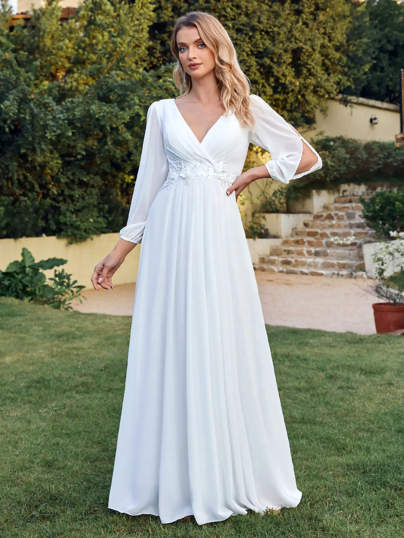 MisShow Elegant Evening Dresses Sexy V-Neck Split Long Sleeve Appliques Empire Prom Dress Chiffon A-Line Wedding Bridal Gowns