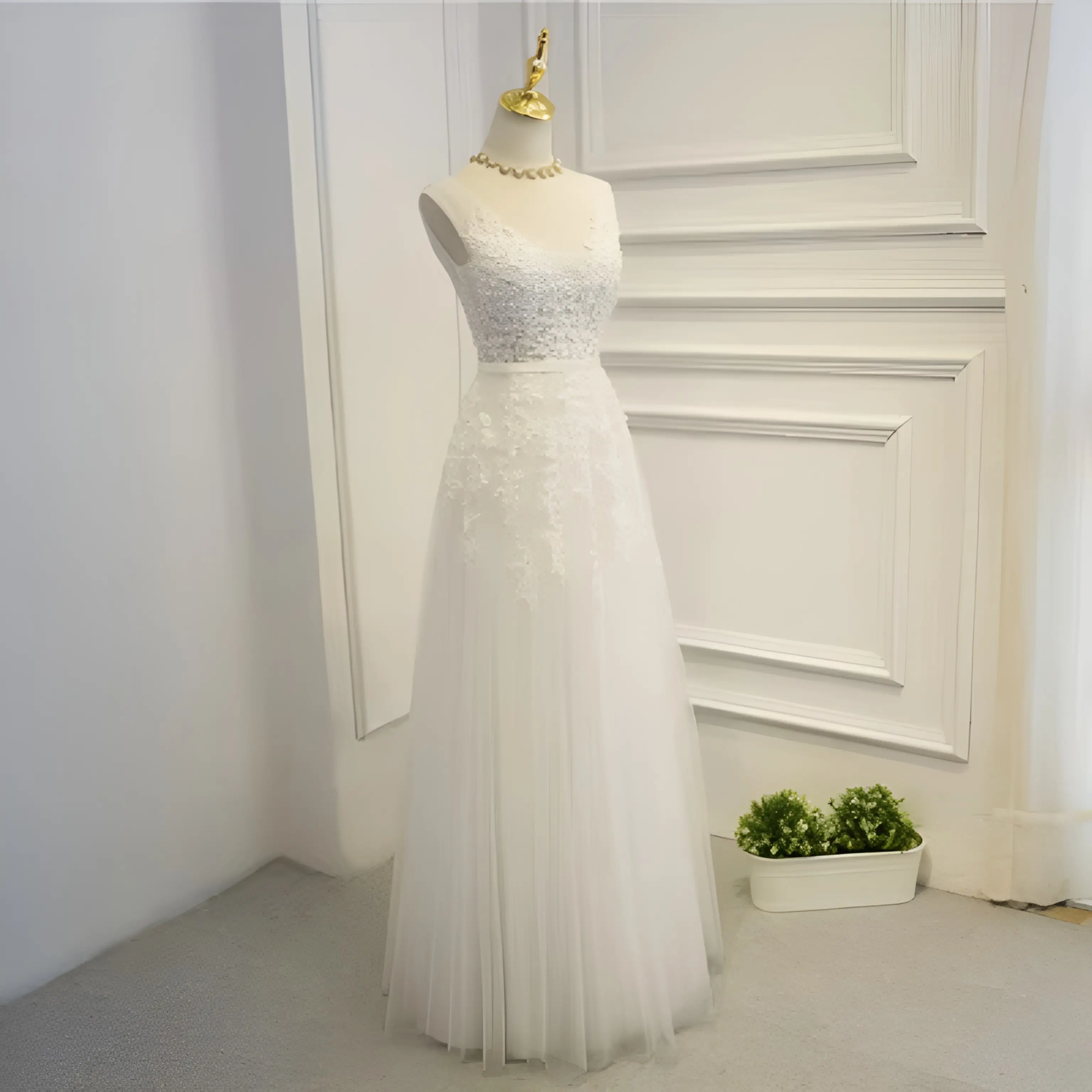 Beadeding Appliques Prom Dresses Elegant Tulle V-Neck Sleeveless Sexy Backless Evening Dress Princess Bridesmaid Dress Vestidos