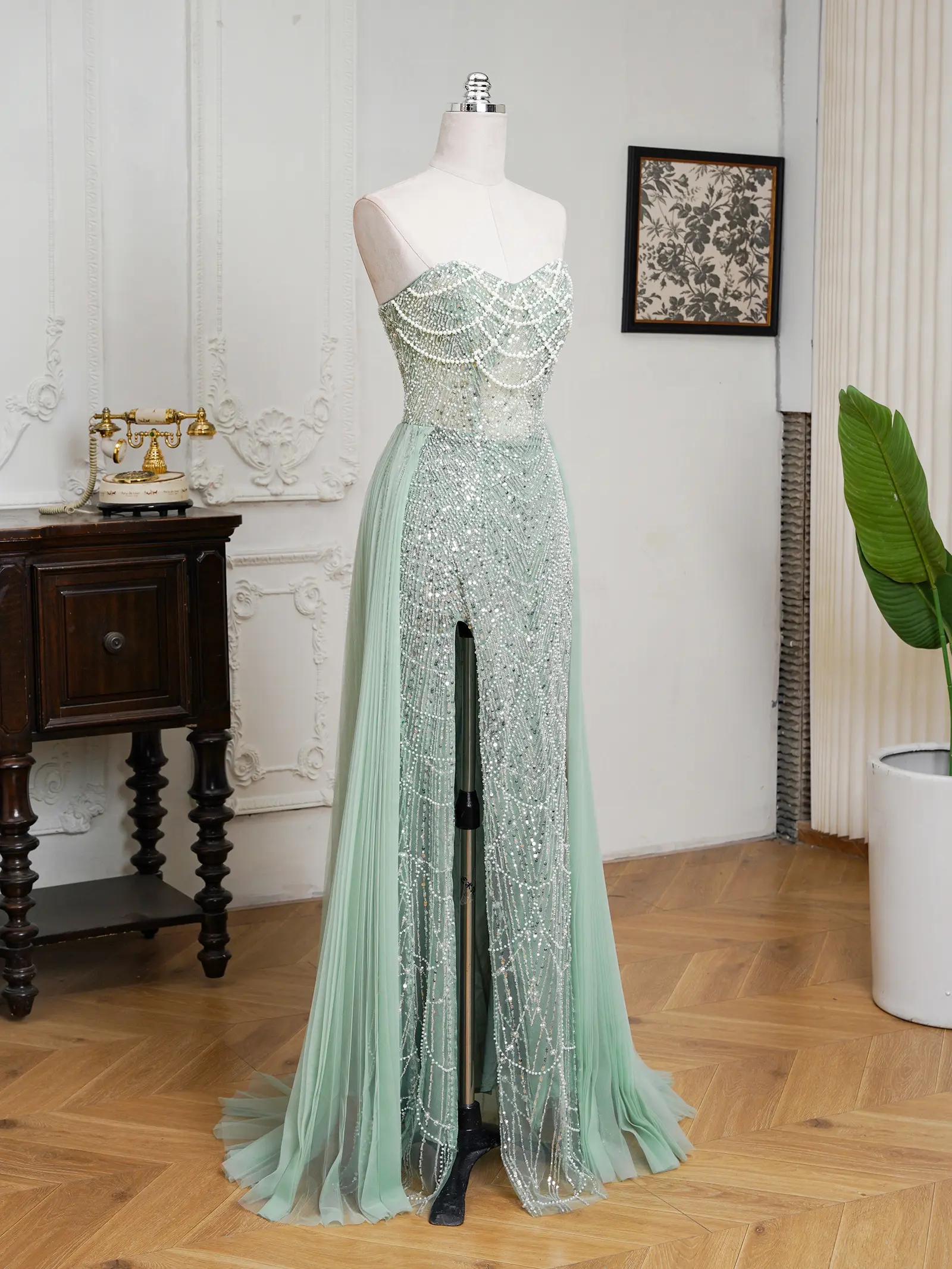 MisShow Luxury Beaded Evening Dresses Strapless Sweetheart Collar Sequins Mermaid Dress Lace-up Backless Sheer Split Train Gowns