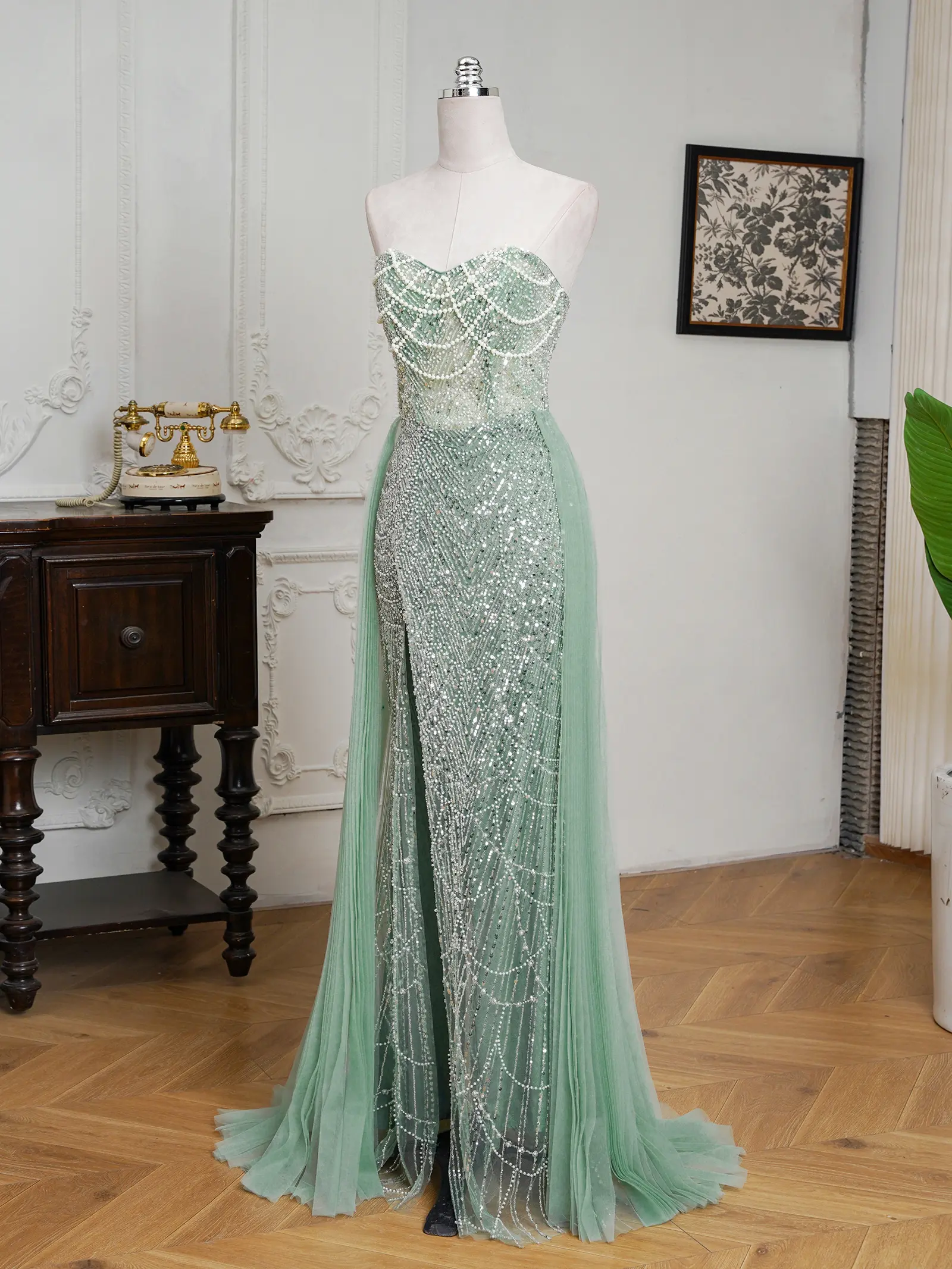 MisShow Luxury Beaded Evening Dresses Strapless Sweetheart Collar Sequins Mermaid Dress Lace-up Backless Sheer Split Train Gowns