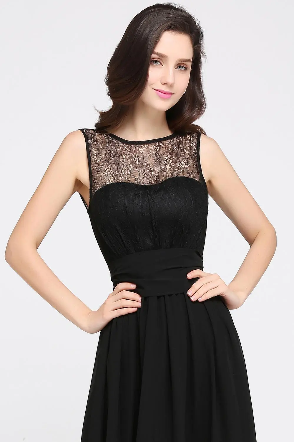 New Arrivlas In Stock Elegant Long Lace Evening Dresses Sleeveless Backless A Line Vestidos De Fiesta Formal Party Prom Gowns