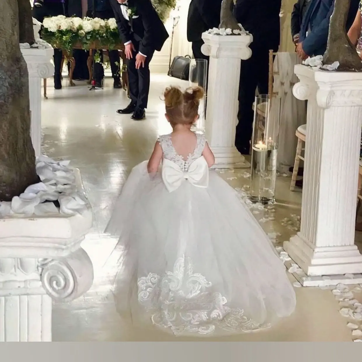 Cute Flower Girl Dresses for Wedding Big Bow Appliques Long Little Pageant Gowns Girls White Tulle First Communion Gowns