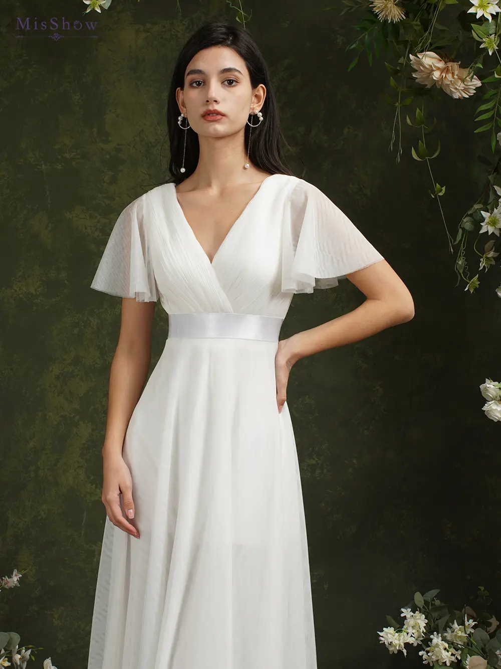 Simple Beach Ivory Wedding Dresses For Women A-Line Puffer Short Sleeve V-Neck Pleat Tulle Open Back Bridal Prom Gowns With Belt