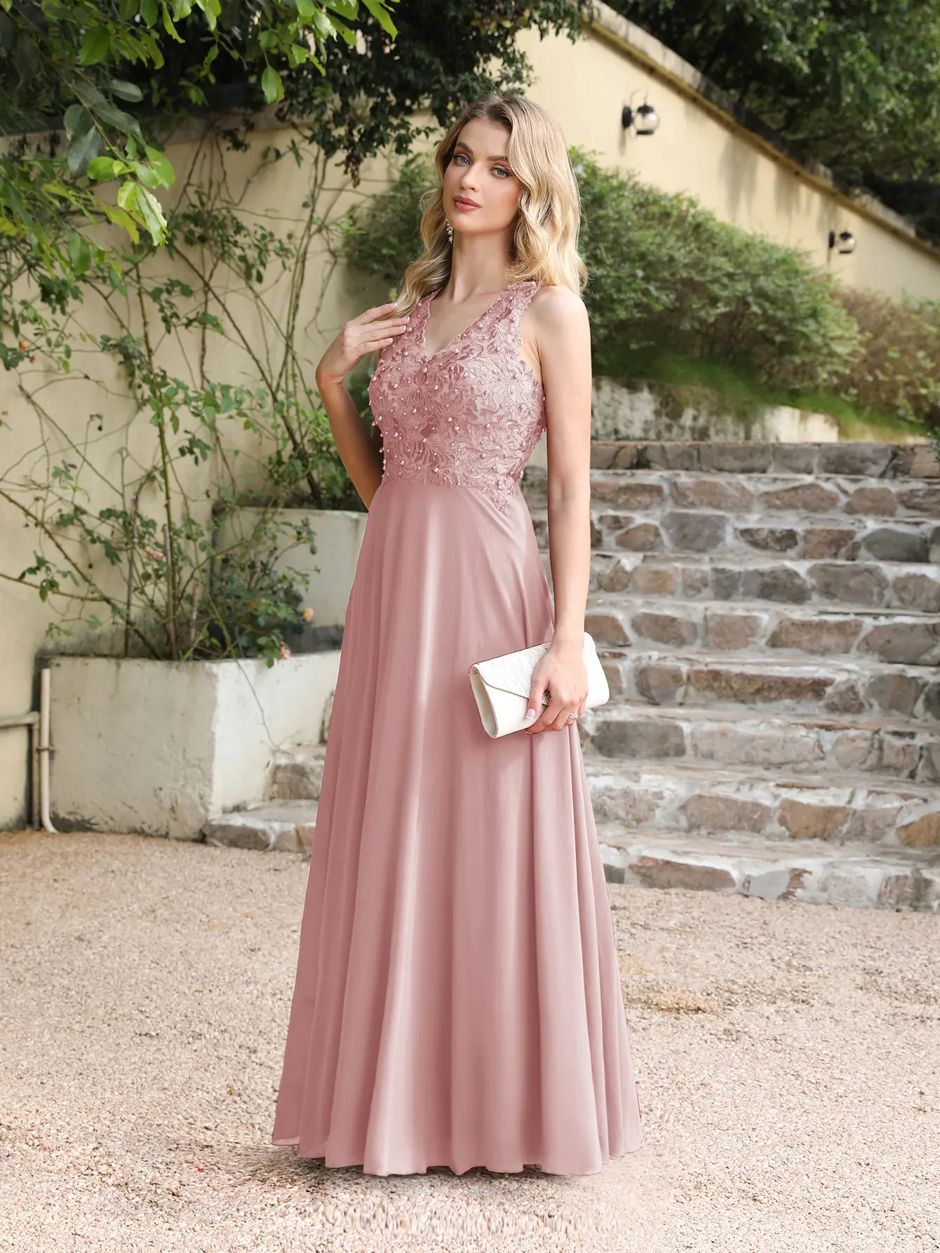 MisShow Summer Evening Dresses V-Neck Pearls Lace Appliques Illusion Backless Halter Prom Dress A-Line Formal Party Long Vestido