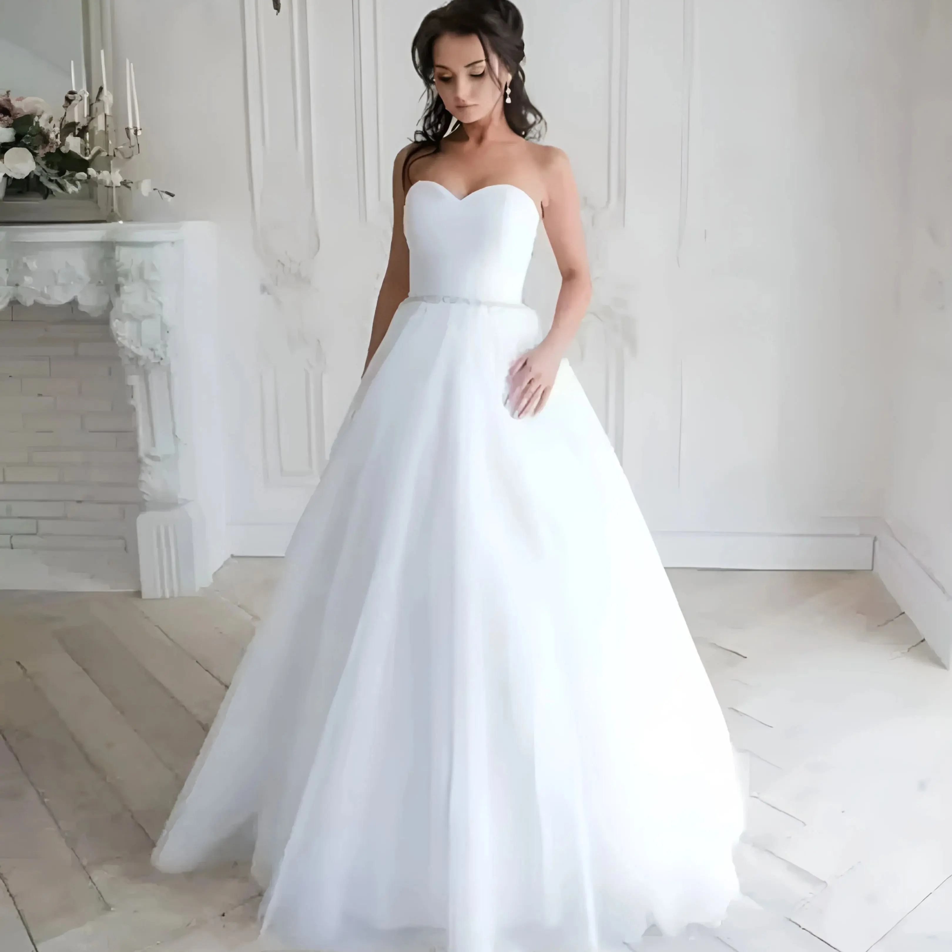 MisShow Tulle Evening Dresses Tube Top Sweetheart Collar Lace-Up Back Prom Gowns Crystal Sequined Waist Maxi Train Wedding Dress
