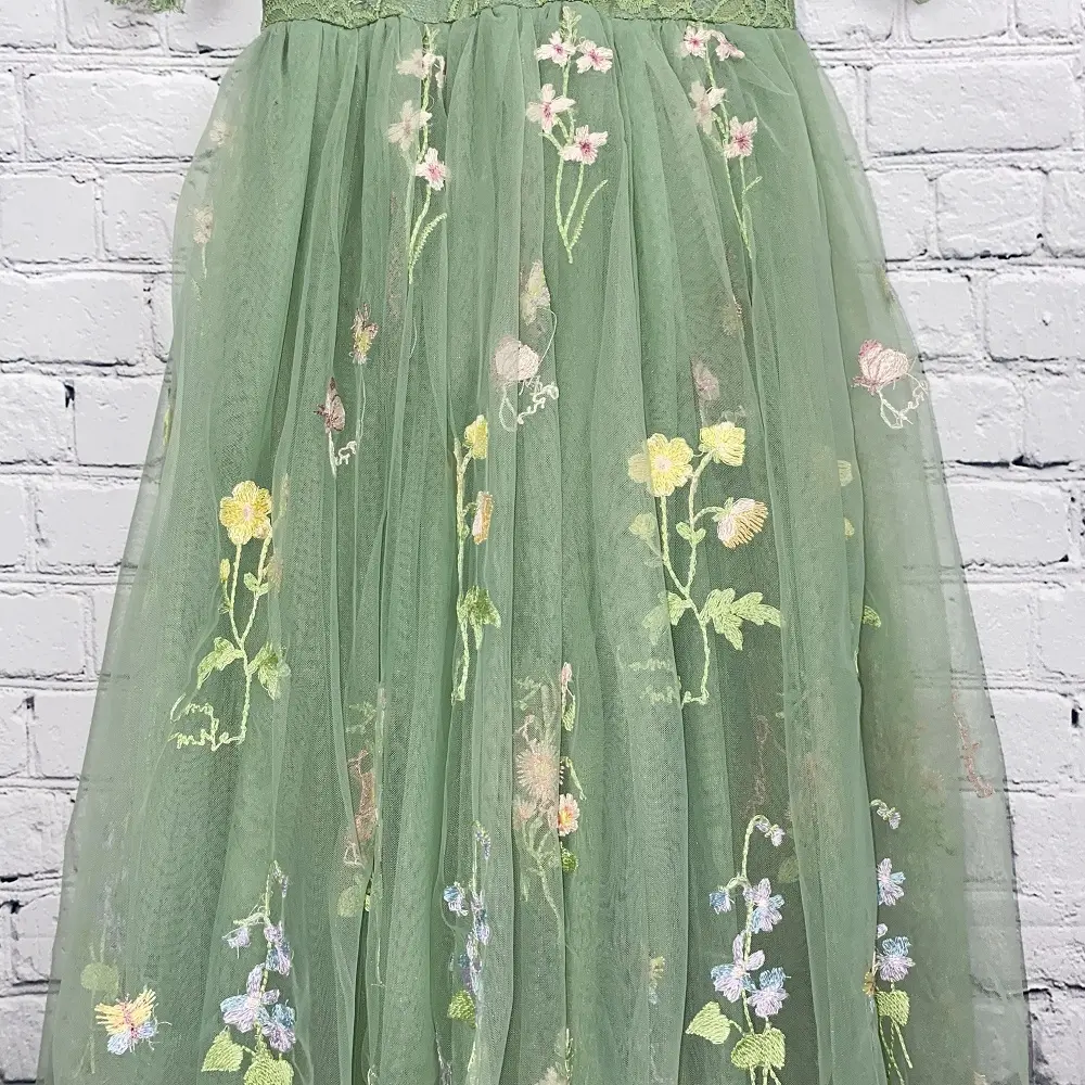 Boho Bridal Embroidered Flower Girl Dress Long Sage Green Lace 3/4 Sleeves Bohemian Beach Rustic Style Kids Wedding Party Dress