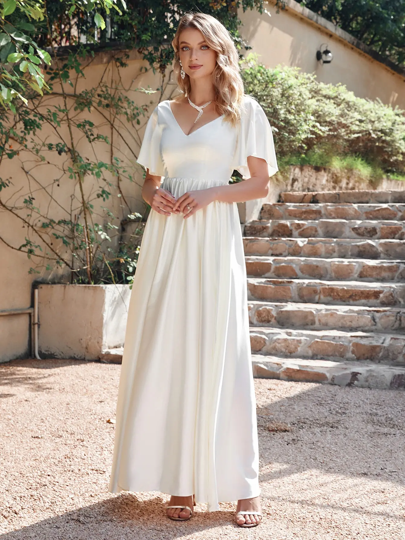 Satin Ivory Simple Bridesmaid Dresses Short Sleeves V Neck A Line Backless Garden Bridal Wedding Party Gowns Vestido De Noche