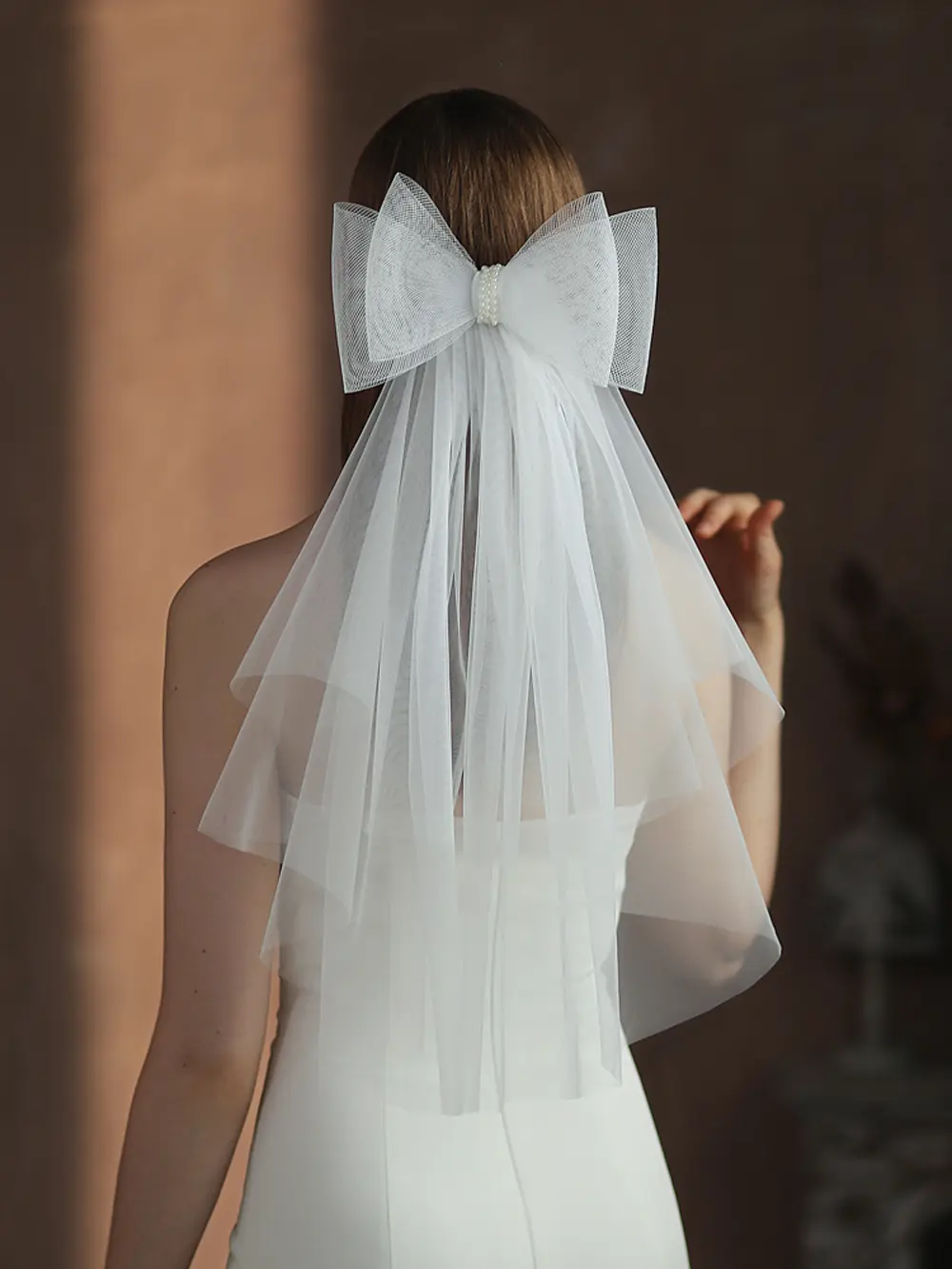 Ivory Bow Bridal Veil Luxury Pearls Bowknot Multi-Iayer Elastic Mesh Veil Semi-Transparent Tulle Shoulder Length Bride Veils