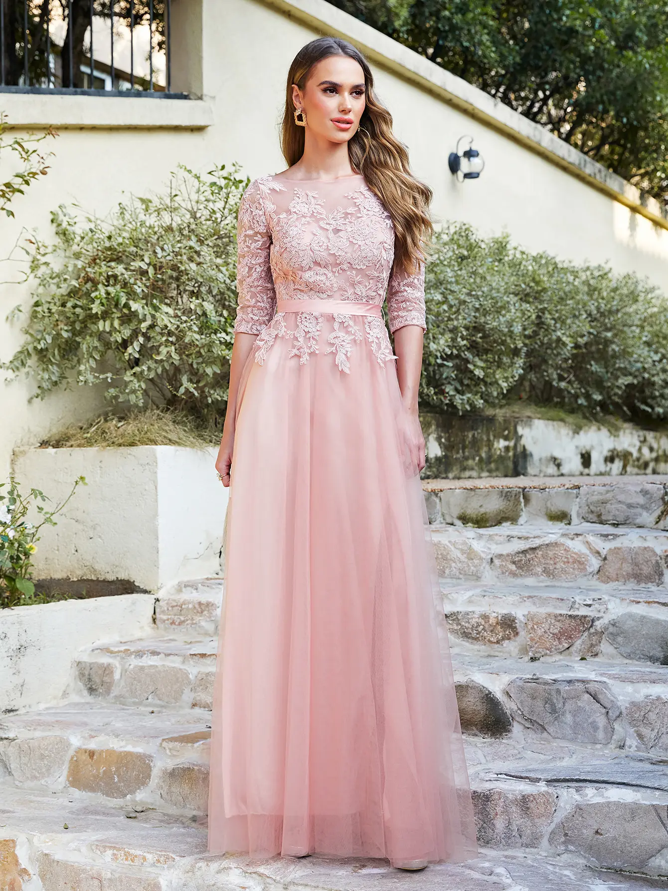 MisShow Women's Evening Dress Floral Lace Appqulies Half Sleeve Sheer Tulle O-Neck Backless Prom Dresses A-Line Train Long Gowns