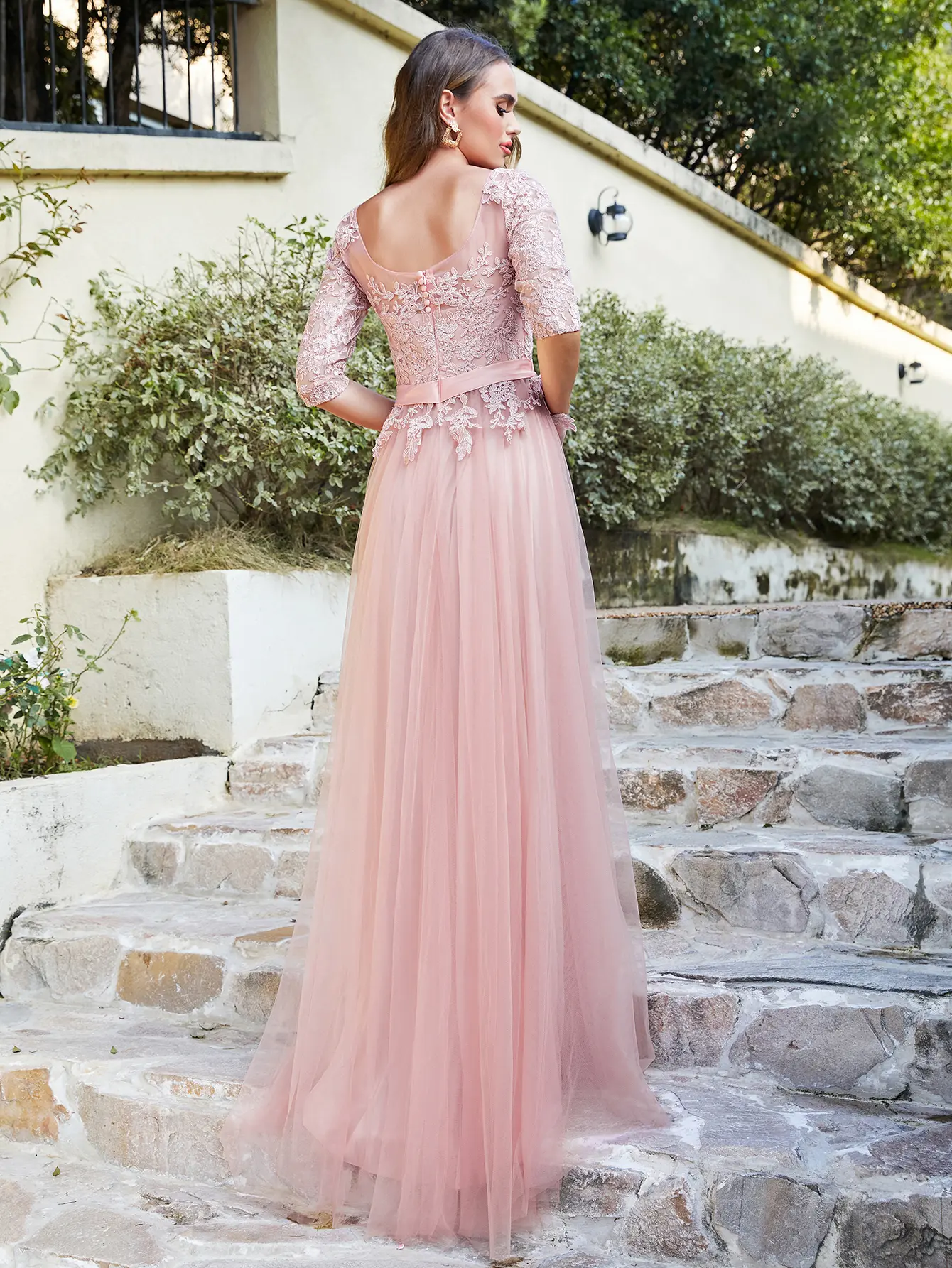 MisShow Women's Evening Dress Floral Lace Appqulies Half Sleeve Sheer Tulle O-Neck Backless Prom Dresses A-Line Train Long Gowns