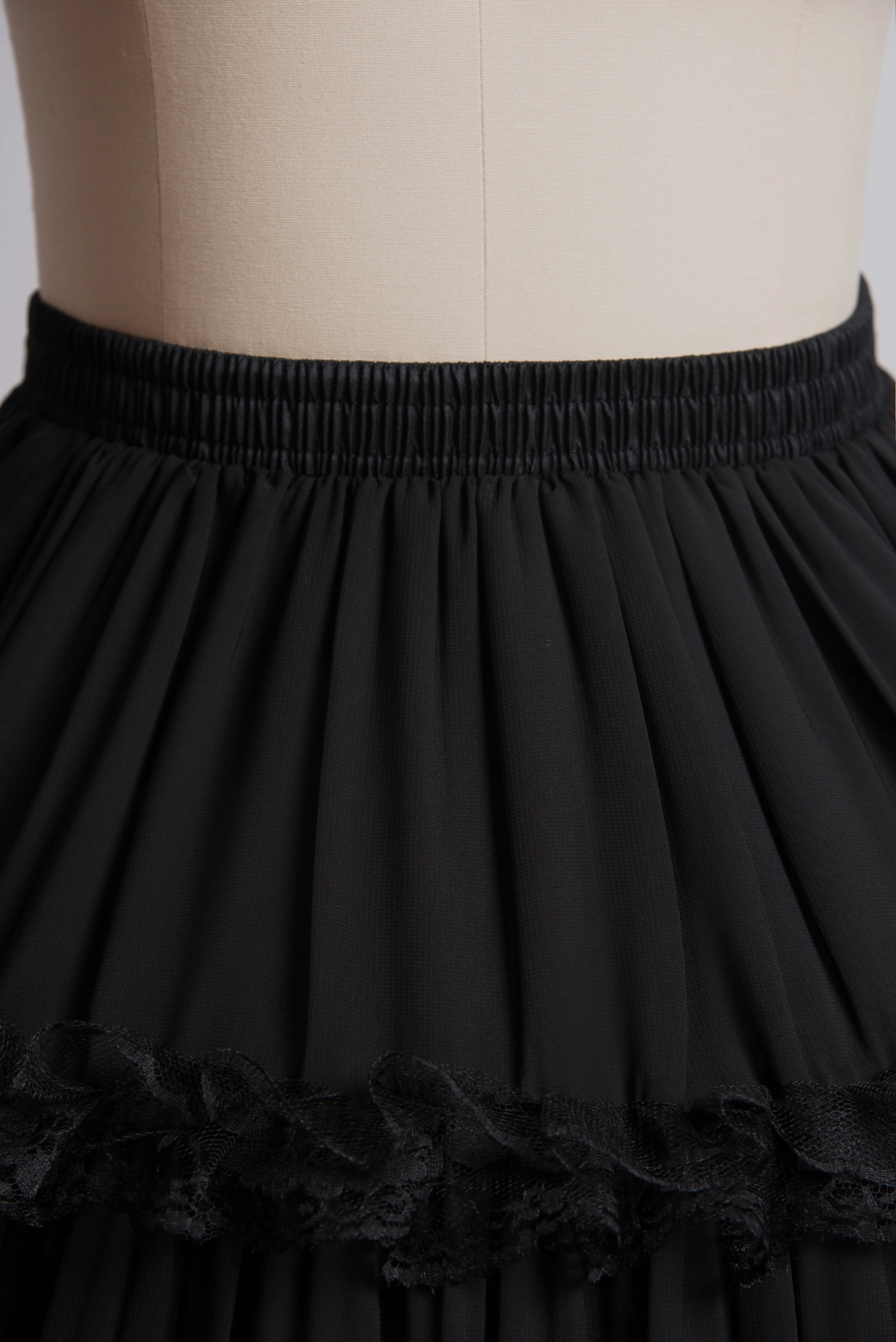 White Black Taffeta Petticoat Layered Lace Ruffled Trim Short Tutu Skirt Elastic Waist Lolita Cosplay Ball Gown Underskirt