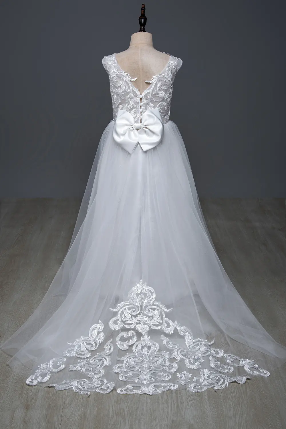 MisShow 3-9Y Flower Girls Dress Lace Appliques O-Neck Sleeveless Princess Dresses Bow Button Back Tulle Train Wedding Kids Gowns