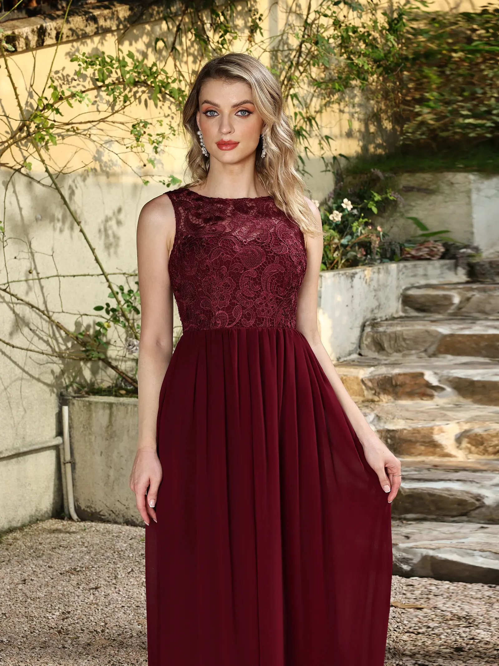 MisShow Burgundy Lace Evening Dresses O-Neck Sleeveless Sheer Back Prom Dress Chiffon A-Line Pleated Waist Floor-Length Vestidos