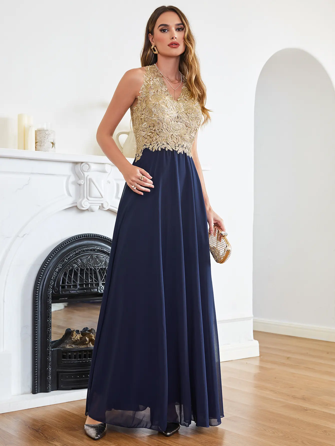 MisShow Halter Evening Dresses Gold Lace Appliques V-Neck Illusion Backless Prom Dress Chiffon A-Line Formal Occasion Vestidos