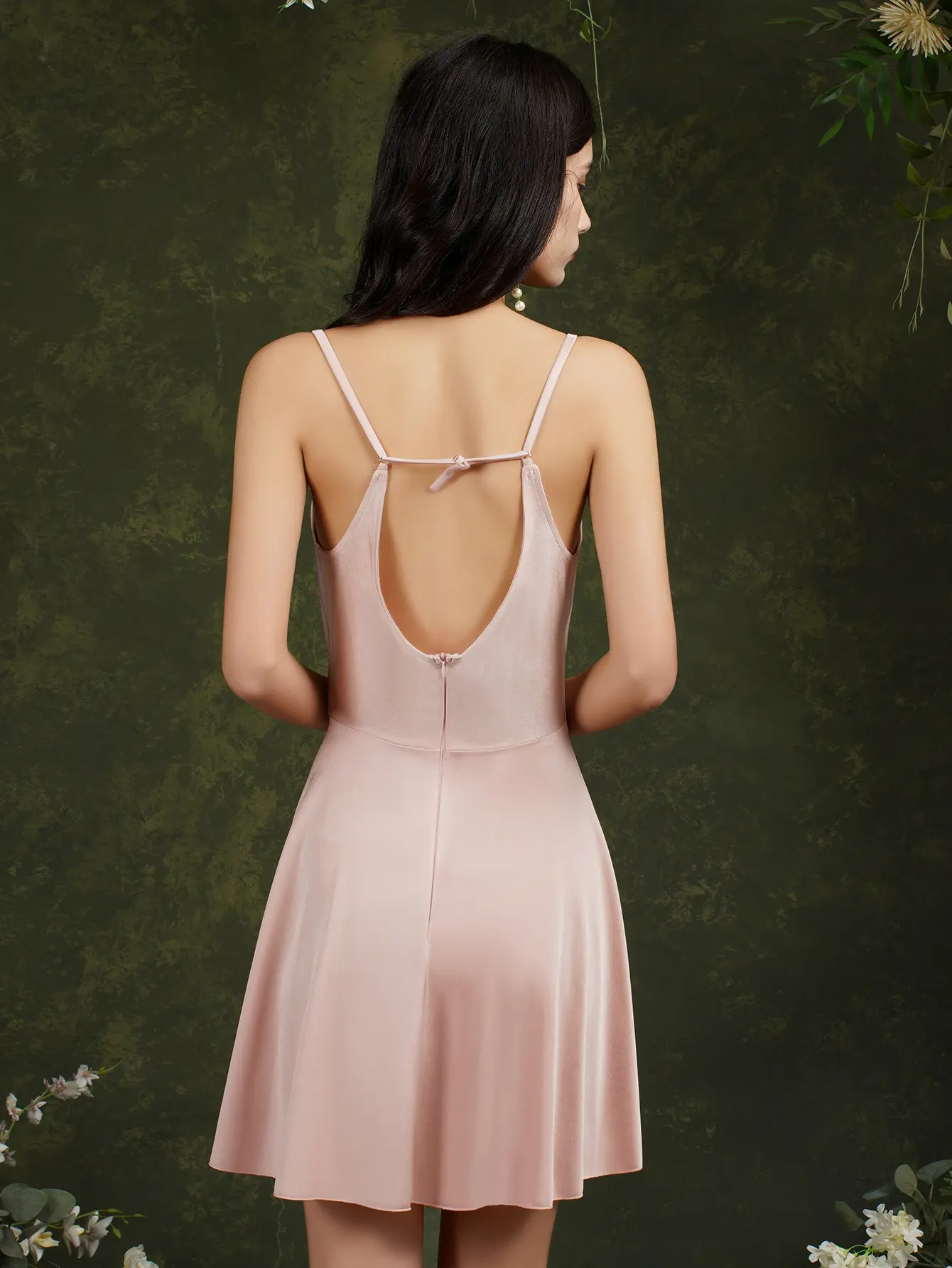Women Short Bridesmaid Dresses Spaghetti Straps Sleeveless Backless Cross Straps Evening Party Prom Gown Cocktail Robe De Soiree