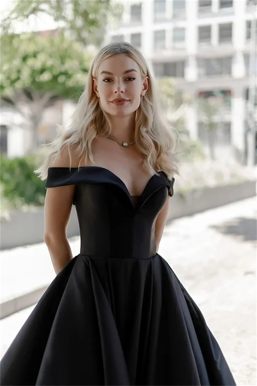 Black Off The Shoulder V-neck Satin A Line Wedding Dresses Custom Made Bridal Grown Vestido De Noival