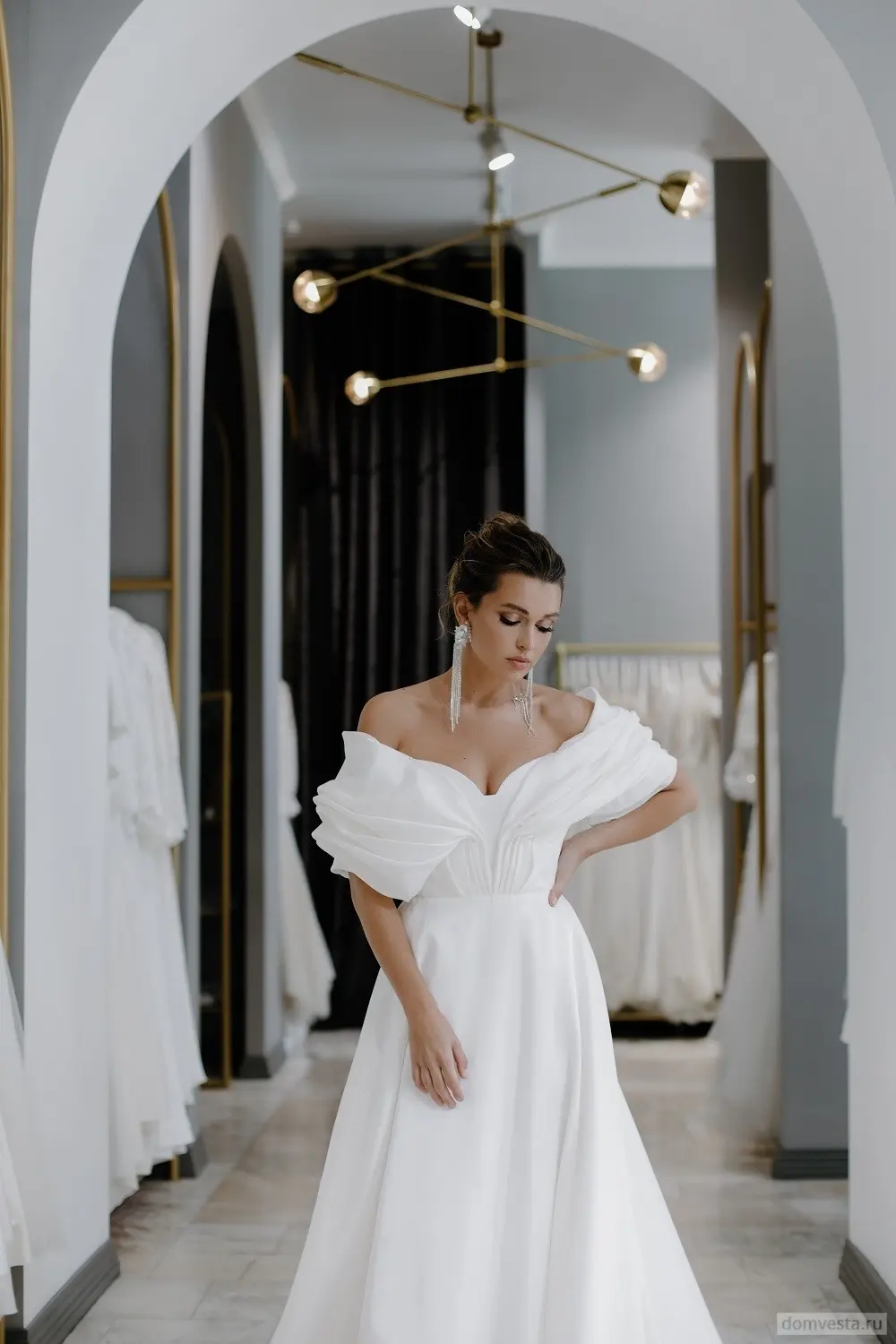 Charming Off The Shoulder Pleat Sweetheart Satin A Line Wedding Dresses Corset Back Sweep Train Custom  Made Vestido De Noival